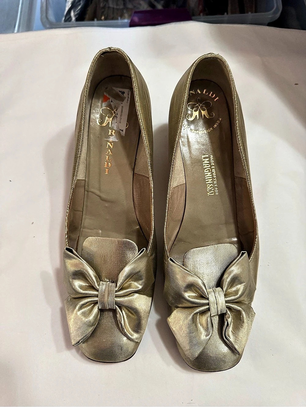 vintage 60s Naldi for I. Magnin & Co. square-toe metallic gold bow heels